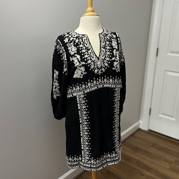 Maeve Anthropologie Shiloh Black White Embroidered Tunic Dress Size 2 - Picture 2 of 13